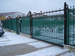 Забор из поликарбоната секционный